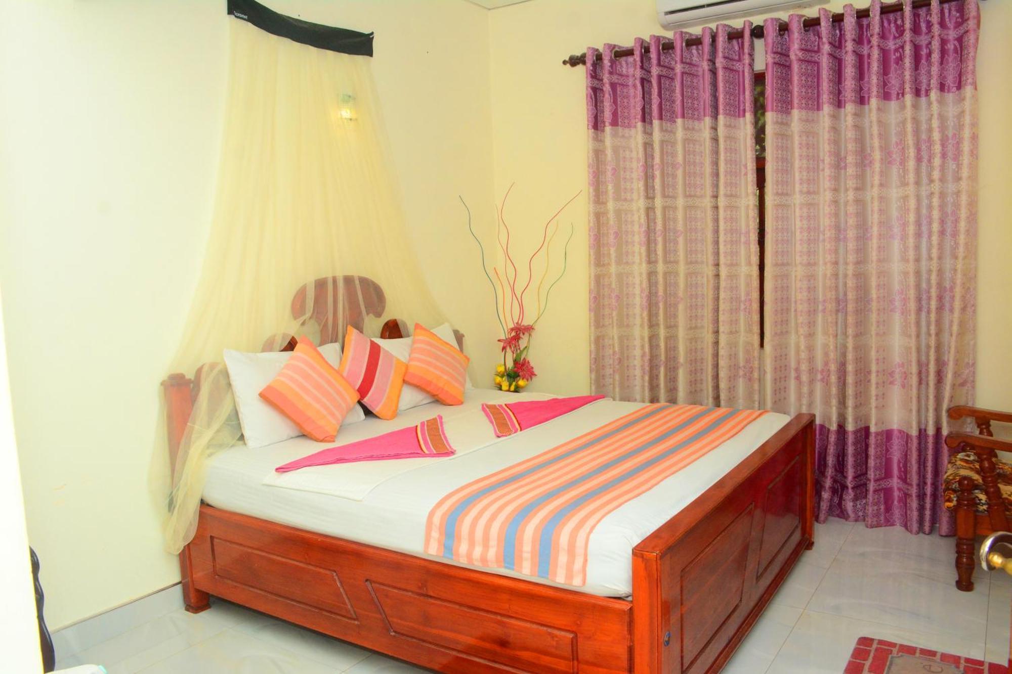 Tissa Rainbow Guest & Yala Hotel Tissamaharama Eksteriør billede